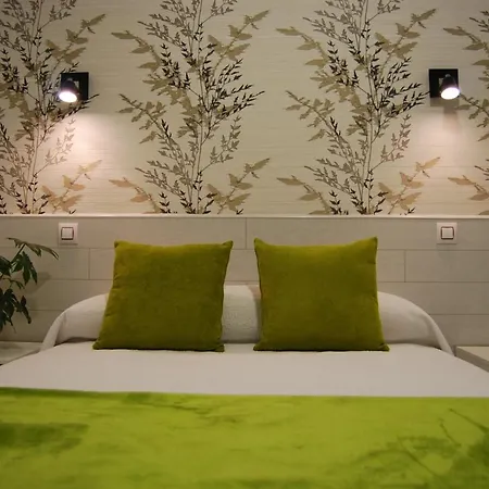 Hostal PETITE MAMAN-3